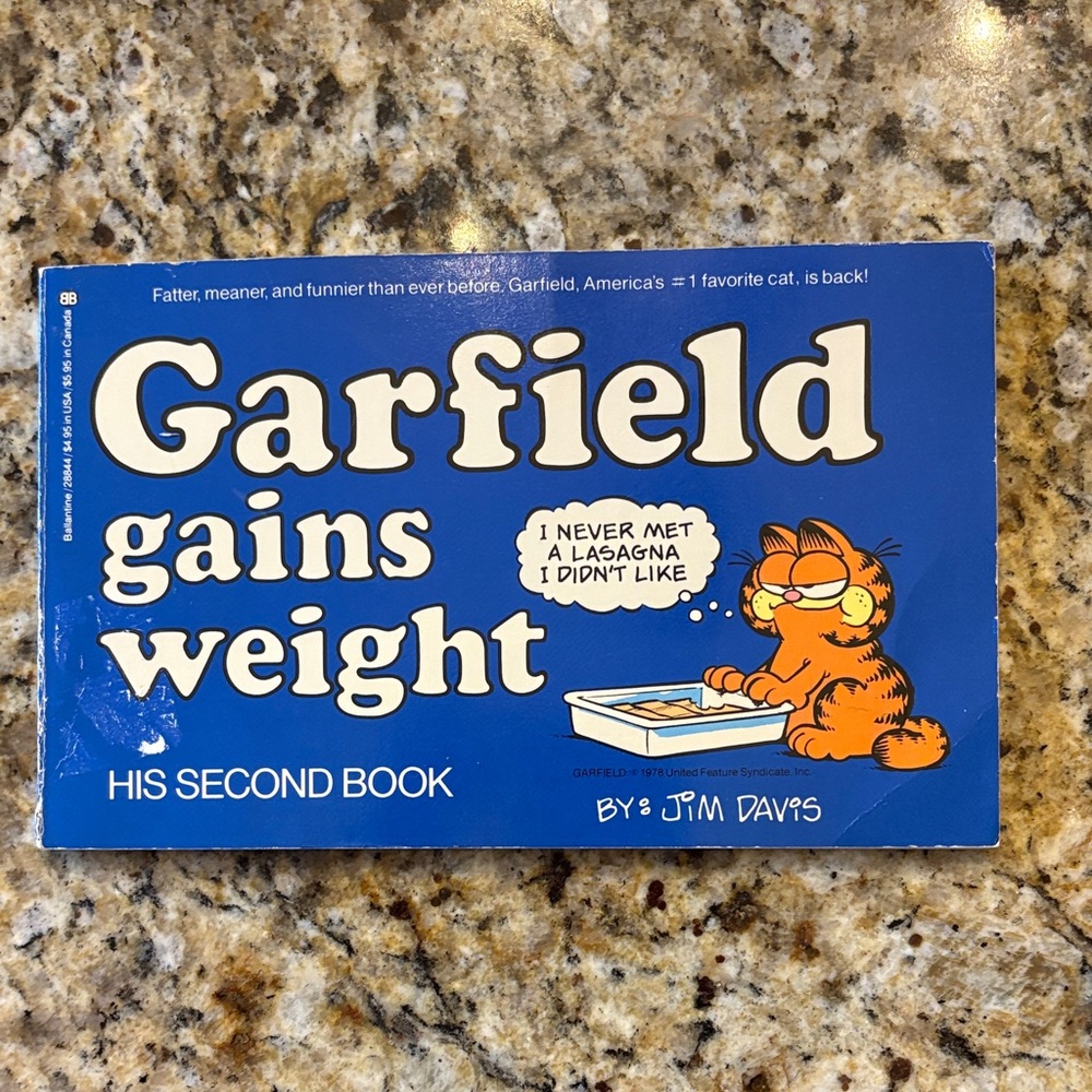 5 for $35- Garfield Gains Weight Book by Jim Davis 2nd book